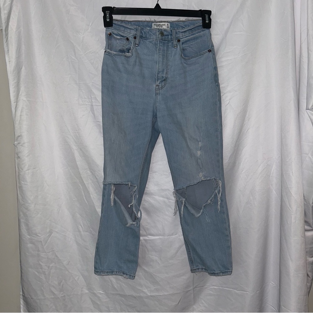 Abercrombie & Fitch Jeans The Ankle Straight Ultra High Rise Jeans Distressed 26